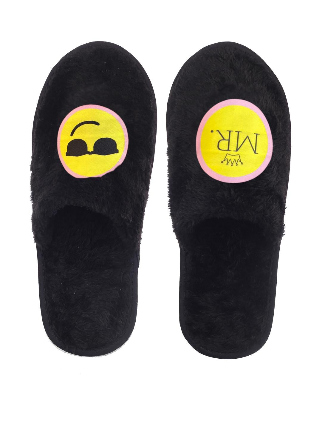 TRAVELKHUSHI Men Sliders - image 4