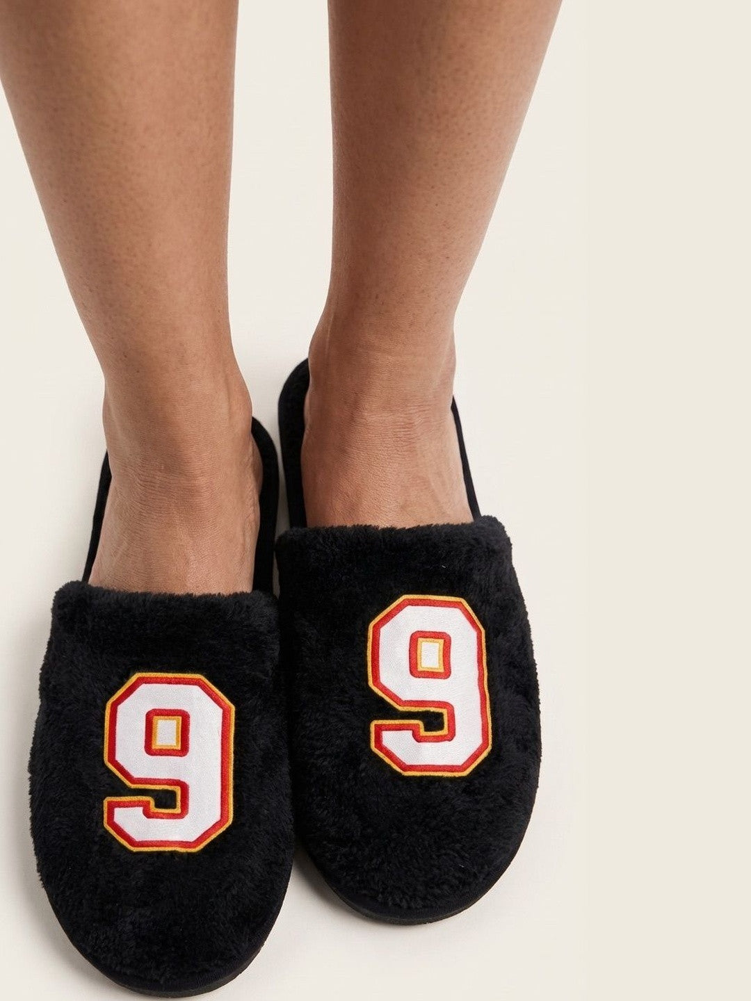 TRAVELKHUSHI Women Printed Room Slippers